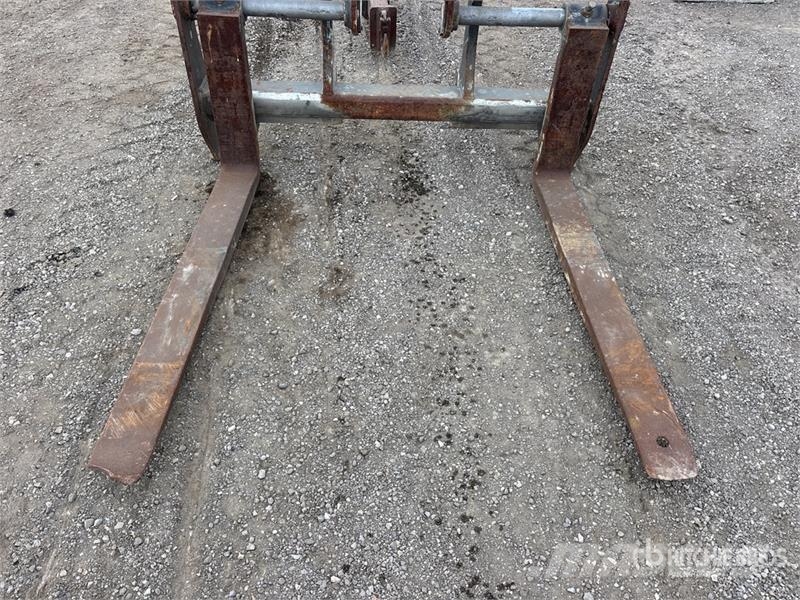 57 in Wheel Loader Forks - Fits John Deere 544J Fourche