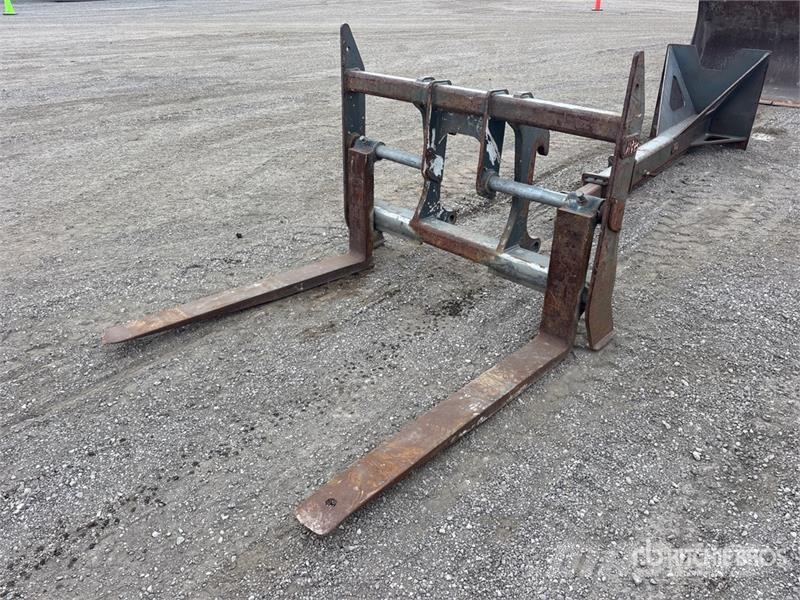 57 in Wheel Loader Forks - Fits John Deere 544J Fourche