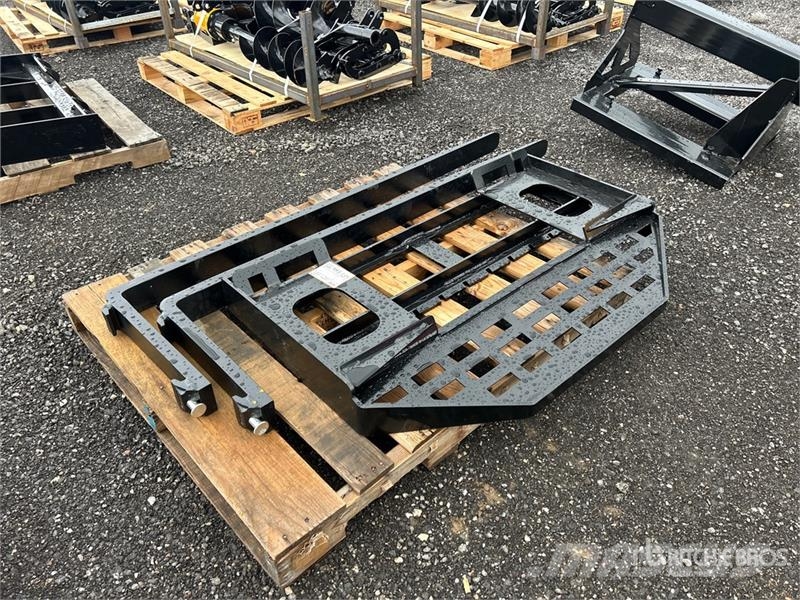 58 in Skid Steer Forks (Unused) Vilice