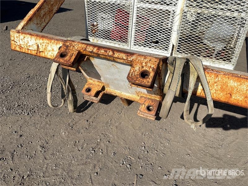60 in 800 lb Personnel Basket Vertikalūs stiebiniai keltuvai