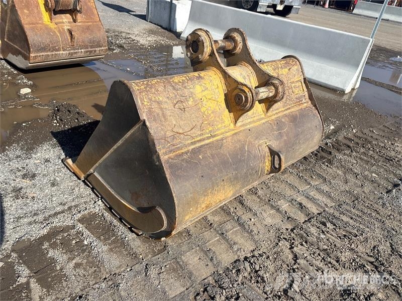 60 in Cleanup Excavator Bucket - Fits Cat 312D Kanalak