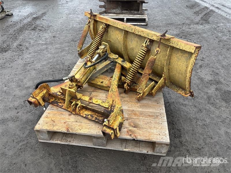 60 in Hydraulic Reversing Snow Plow Snežne daske i plugovi