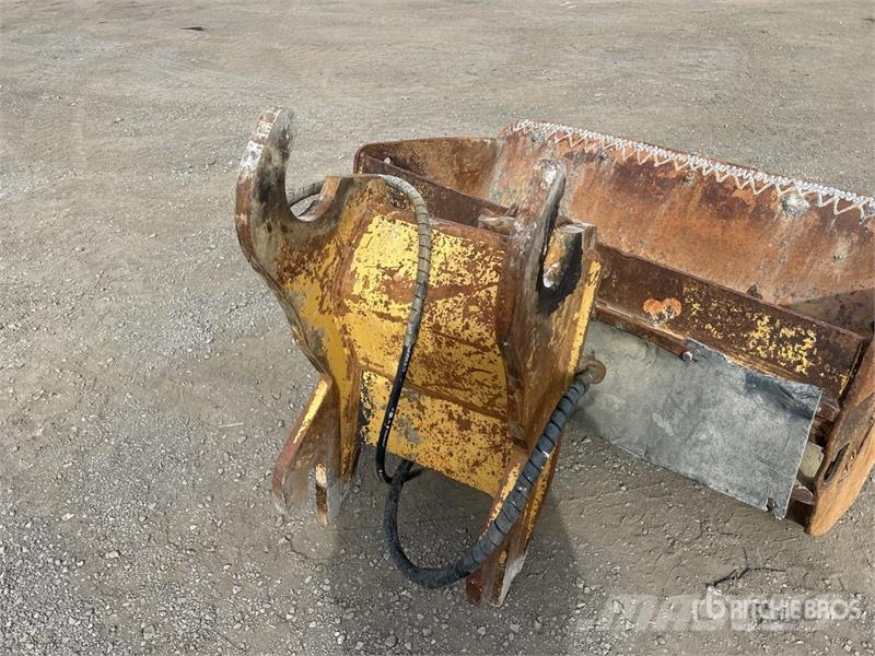  60 in Q/C Hydraulic Tilting Excavator Bucket دلاء