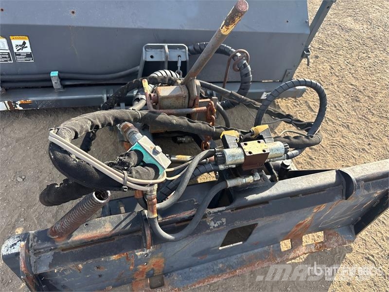 60 in Skid Steer Broom Süpürgeler