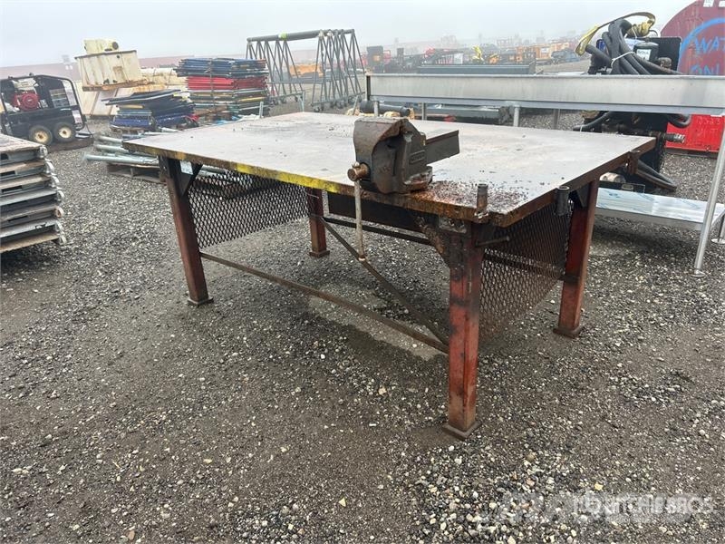  7 ft x 4 ft x 3 ft Welding Table Lauksaimniecība- Citi