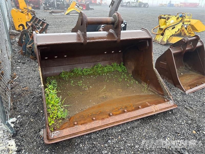 70 in Cleanup Excavator Bucket Kanalak
