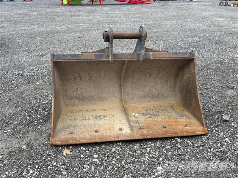70 in Cleanup Excavator Bucket دلاء