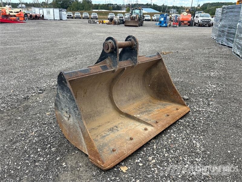 70 in Cleanup Excavator Bucket دلاء