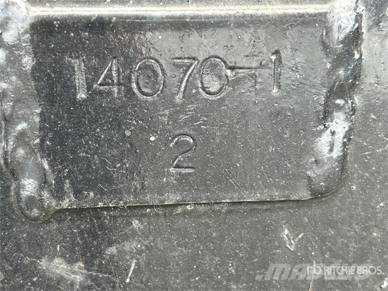 70 in Cleanup Excavator Bucket دلاء