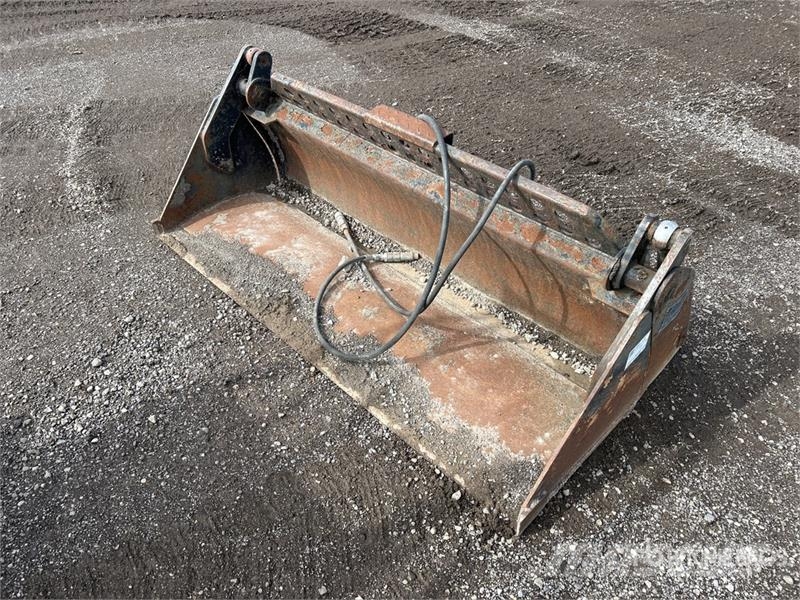 72 in Multi-Purpose Skid Steer Bucket Kašike / Korpe