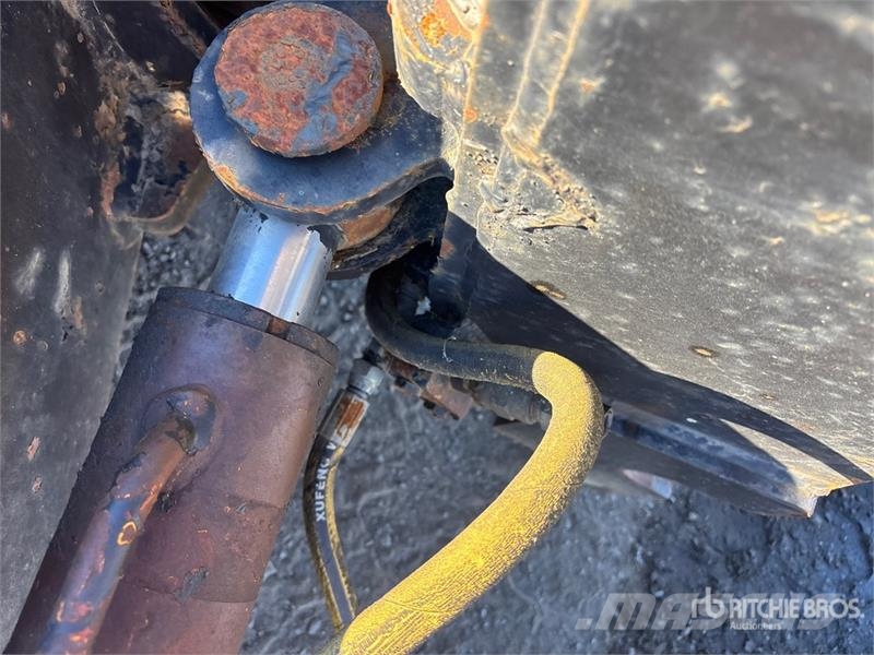 72 in Q/C Hydraulic Tilting Excavator Bucket دلاء