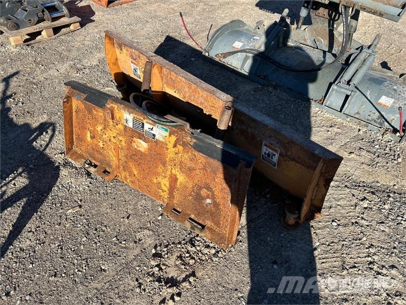  72 in Skid Steer Snow Blade Снігоочищувальні ножі та плуги
