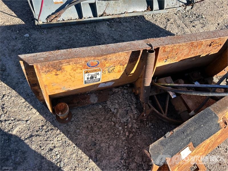 72 in Skid Steer Snow Blade Снігоочищувальні ножі та плуги