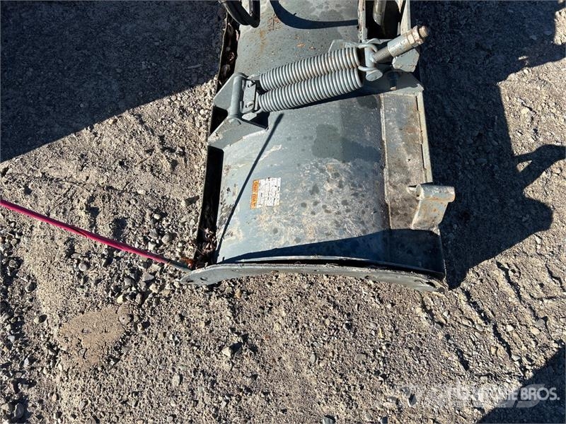  72 in Skid Steer Snow Blade Снігоочищувальні ножі та плуги