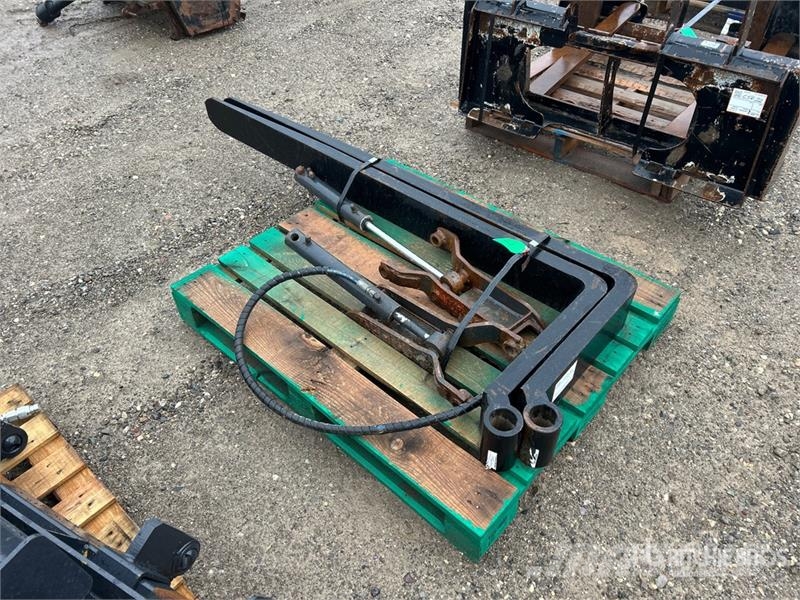 72 in Telehandler Pallet Forks - Fits 5519 Fourche