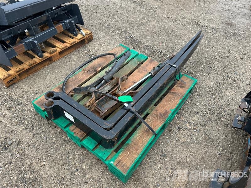 72 in Telehandler Pallet Forks - Fits 5519 Fourche