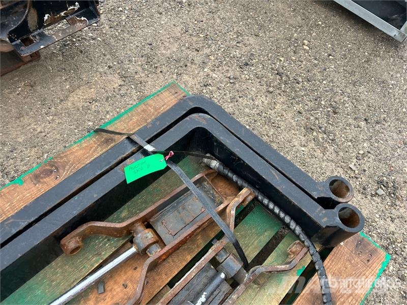 72 in Telehandler Pallet Forks - Fits 5519 Fourche