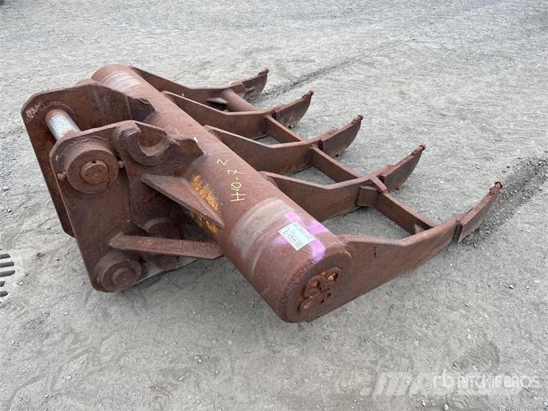  73 in Excavator Rake Okretači i sakupljači sena