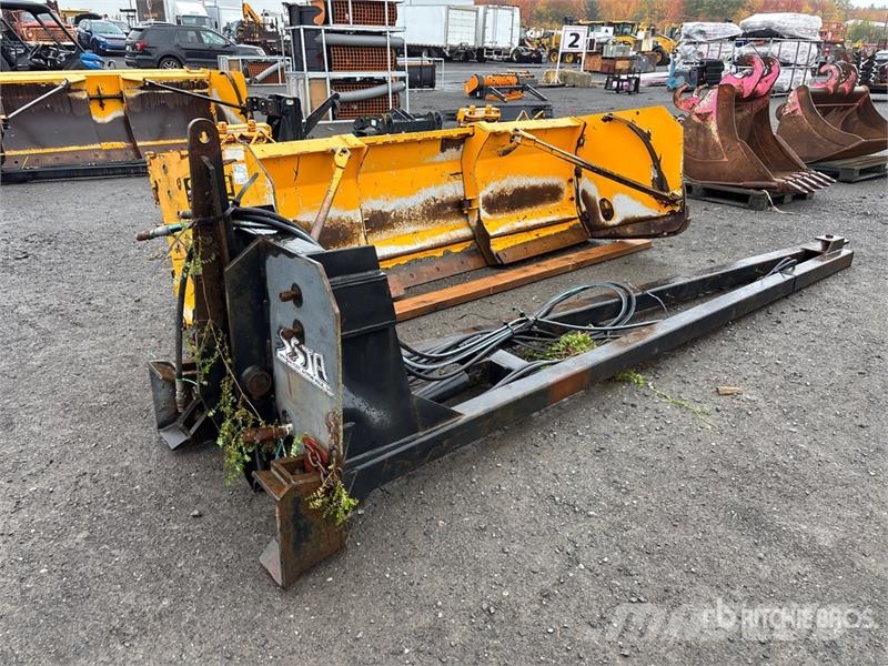 8 ft - 14 ft Extendable Snow Plow Snežne daske i plugovi