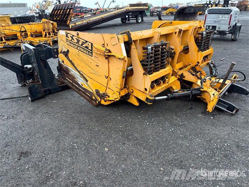 8 ft - 14 ft Extendable Snow Plow Lame pentru dezapezire si pluguri