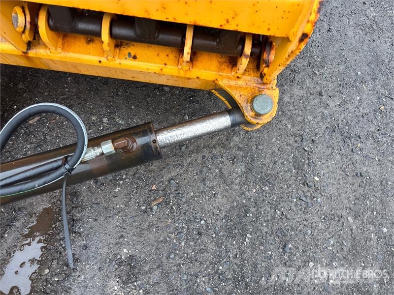 8 ft - 14 ft Extendable Snow Plow Lame pentru dezapezire si pluguri