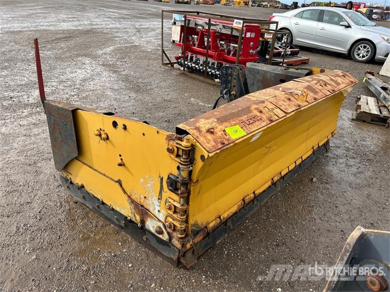  8 ft - 16 ft Snow Pusher حراثات ونصول الجليد