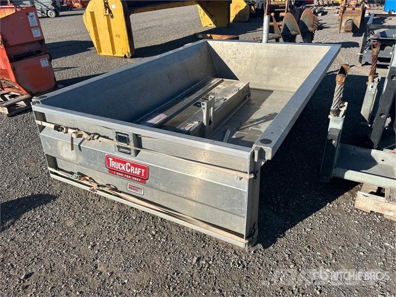 8 ft 6 in Aluminum Truck Damp Box - Fits Ford F-15 Drugi deli