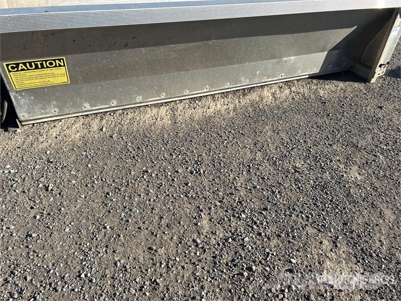 8 ft 6 in Aluminum Truck Damp Box - Fits Ford F-15 Drugi deli