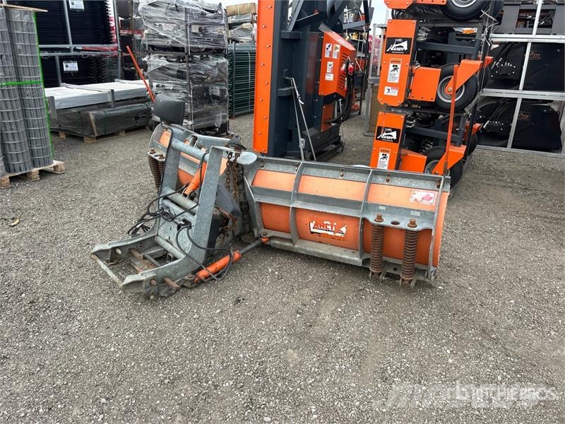 8 ft 7 in V Snow Plow Hóeltakarítók