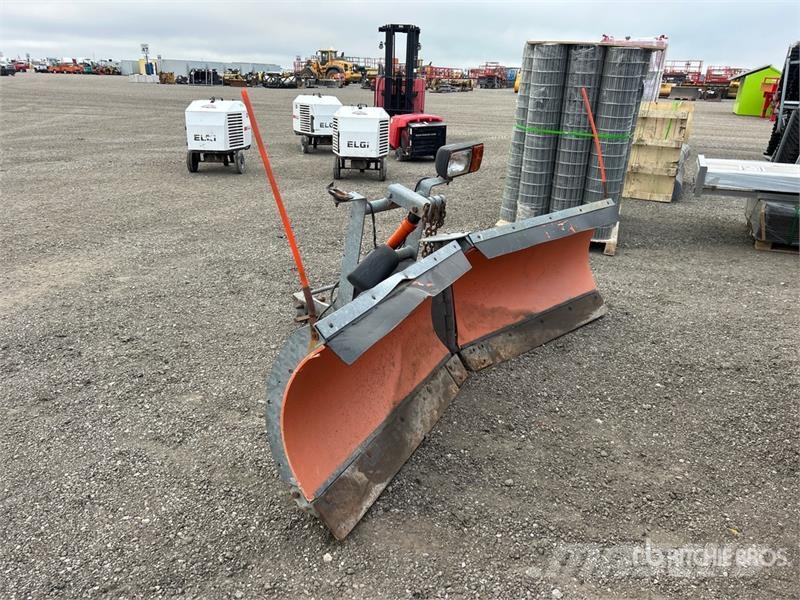 8 ft 7 in V Snow Plow Hóeltakarítók