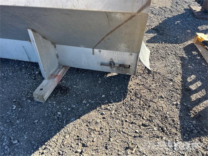  8 ft Salt Spreader - Fits Truck Sand- und Salzstreuer