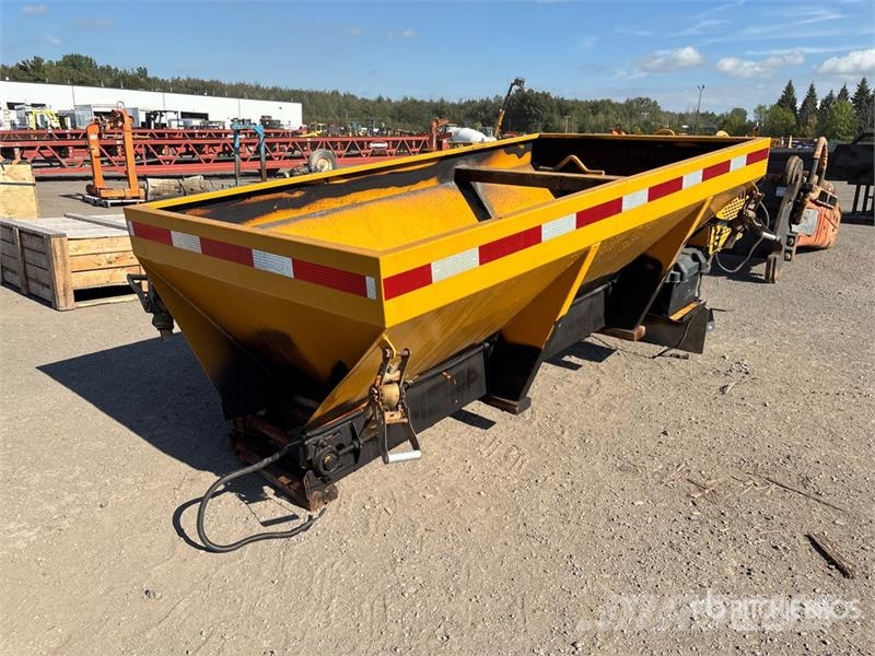 8 ft Salt Spreader - Fits Pickup Διαστρωτήρες άμμου και αλατιού