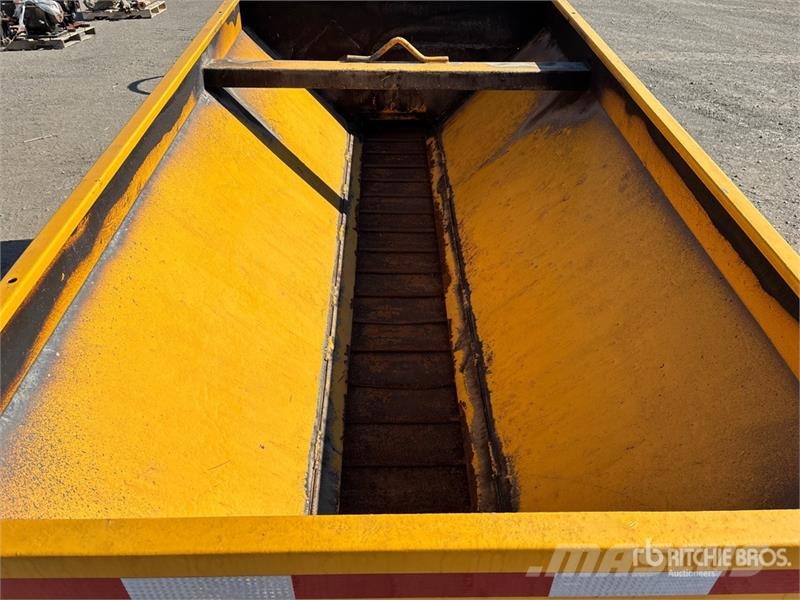 8 ft Salt Spreader - Fits Pickup Διαστρωτήρες άμμου και αλατιού