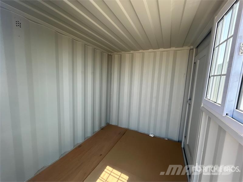 8 ft Storage Container Varastokontit