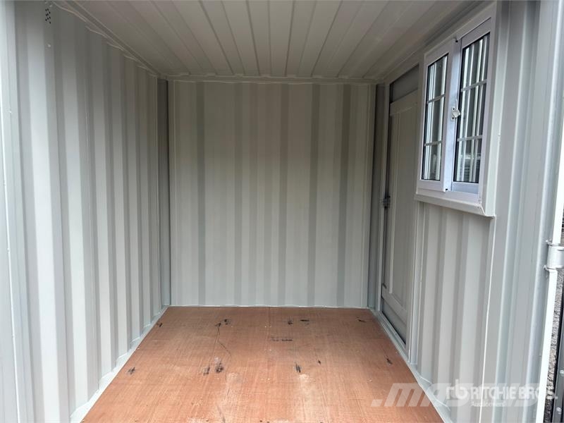 8 ft Storage Container Varastokontit