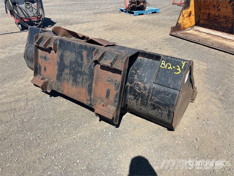  82 in Skid Steer Bucket Godet