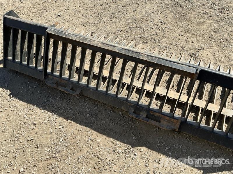  84 in Skid Steer Bucket دلاء