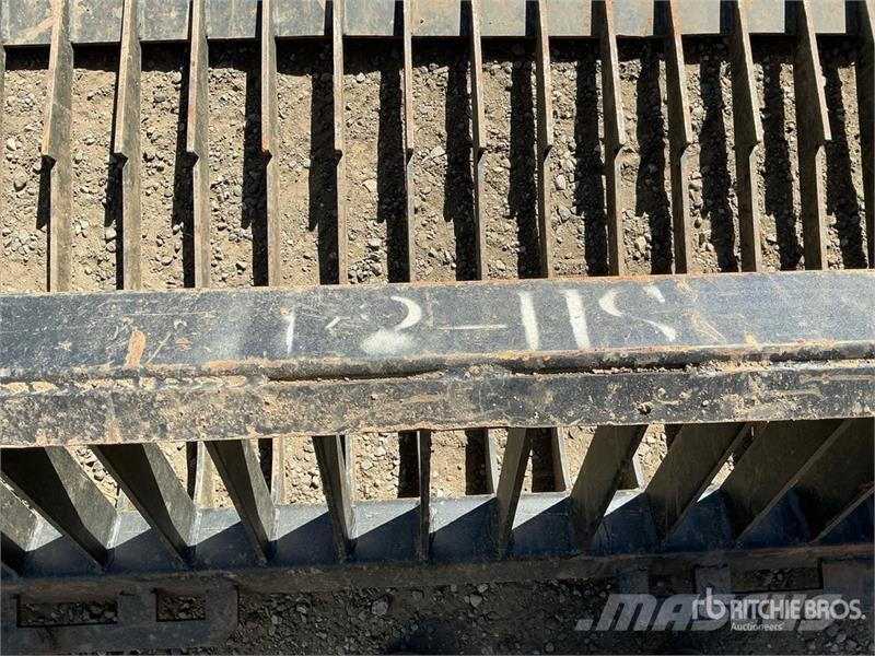  84 in Skid Steer Bucket دلاء