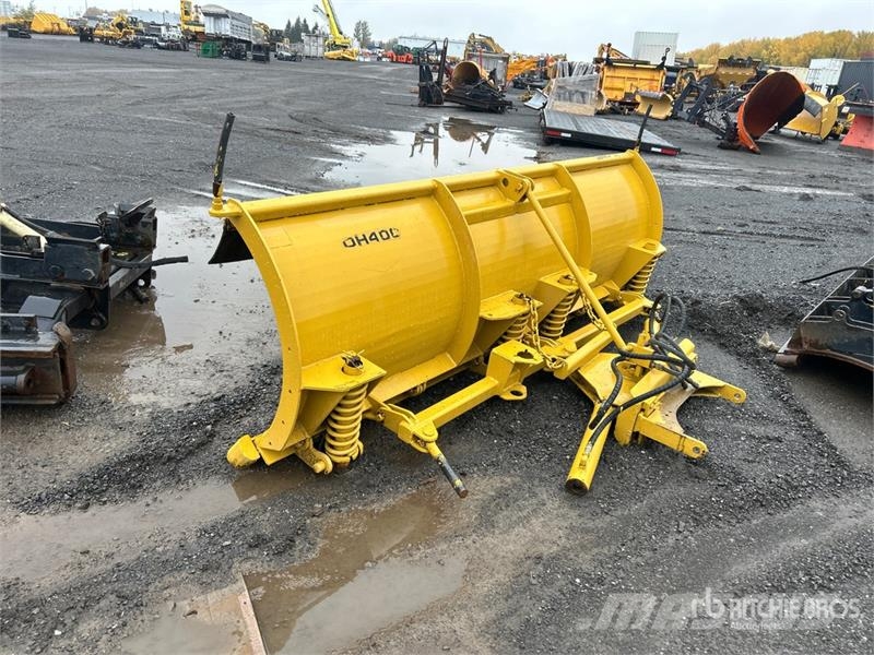 9 ft Hydraulic Reversing Snow Plow - Fits Tractor Snežne daske i plugovi