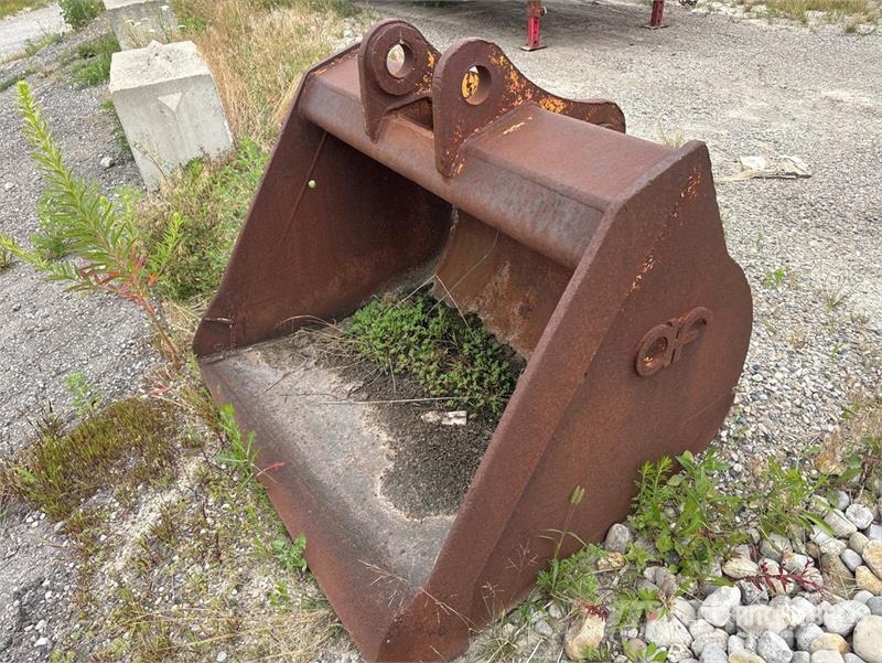  A 57 in Cleanup Excavator Bucket دلاء