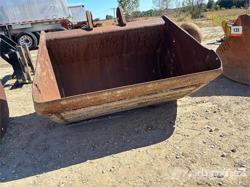 A 57 in Cleanup Excavator Bucket Kanalak