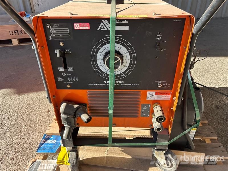 Acklands Ltd N-250 Electric Welder Welding machines
