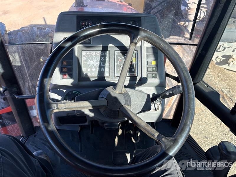 Agco Allis 8630 4WD Tractor (Inoperable) الجرارات