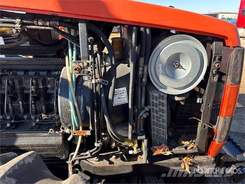 Agco Allis 8630 4WD Tractor (Inoperable) الجرارات
