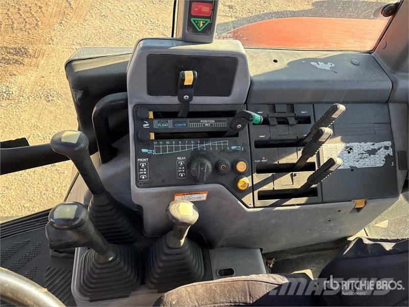 Agco Allis 8630 4WD Tractor (Inoperable) الجرارات