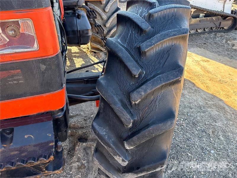 Agco Allis 8630 4WD Tractor (Inoperable) الجرارات