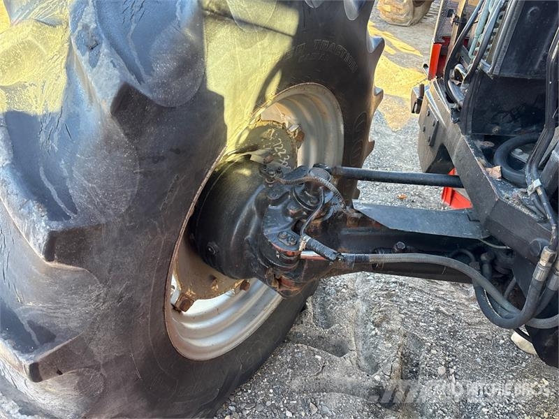 Agco Allis 8630 4WD Tractor (Inoperable) الجرارات