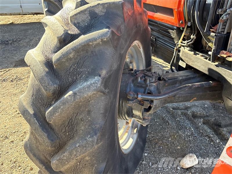 Agco Allis 8630 4WD Tractor (Inoperable) الجرارات