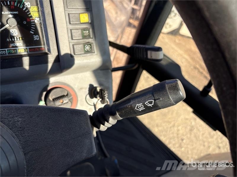 Agco Allis 8630 4WD Tractor (Inoperable) الجرارات
