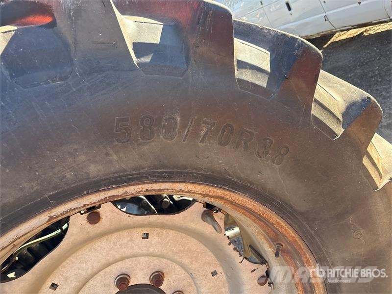 Agco Allis 8630 4WD Tractor (Inoperable) الجرارات